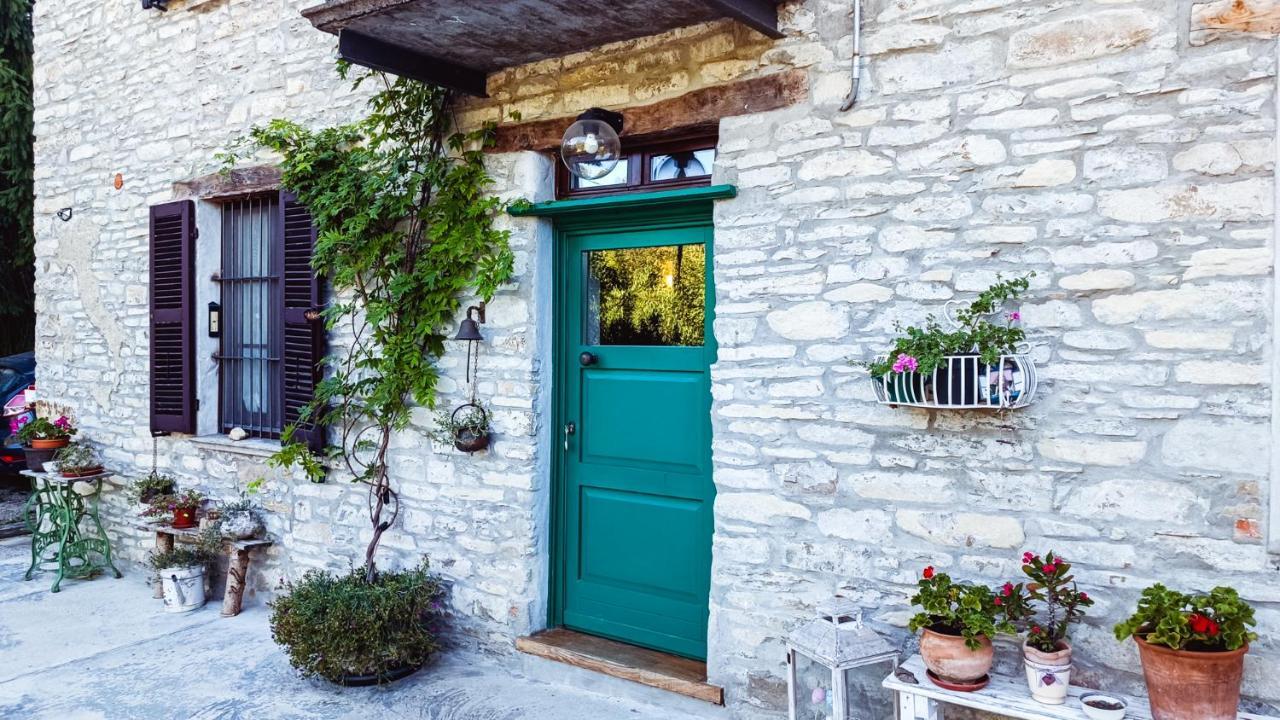 A Casa Di Anna Acomodação com café da manhã Cortemilia Exterior foto